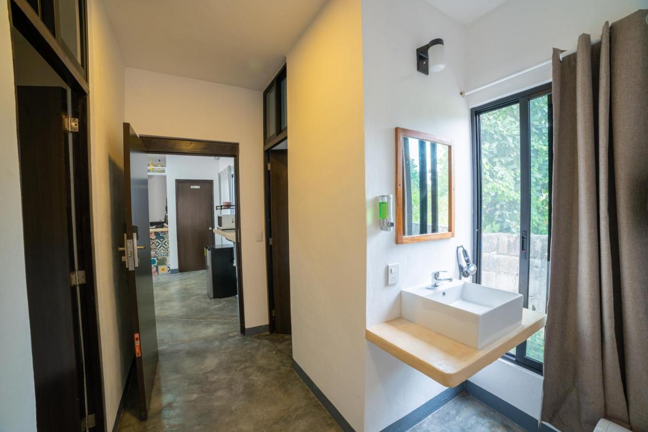 New Friends Hostel & Bar Adults Only 바야돌리드 외부 사진