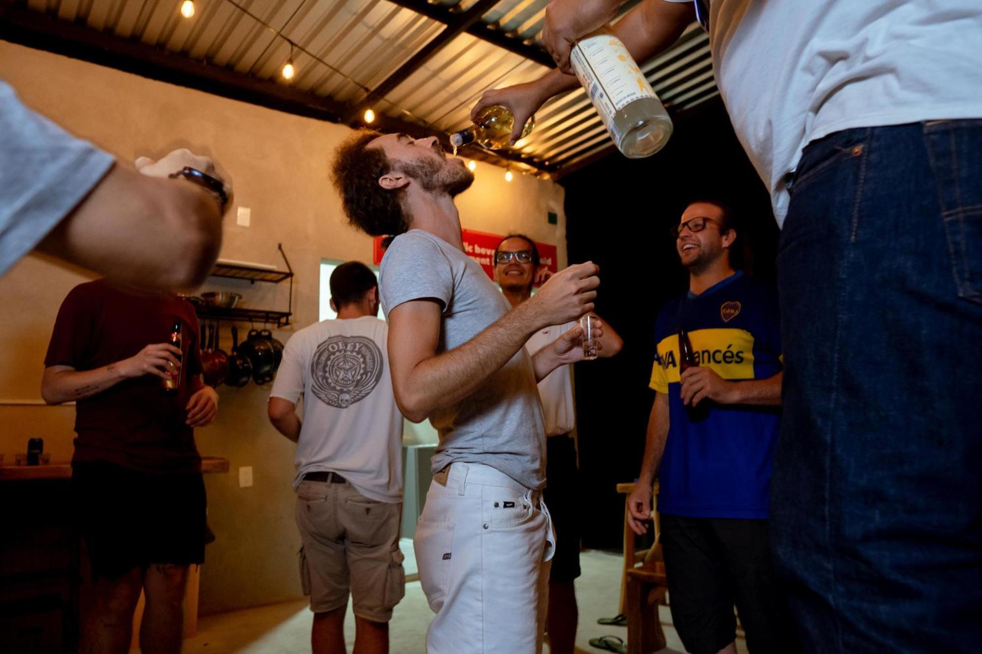 New Friends Hostel & Bar Adults Only 바야돌리드 외부 사진